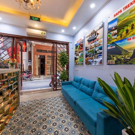 Hanoi Capital House & Travel Buitenkant foto