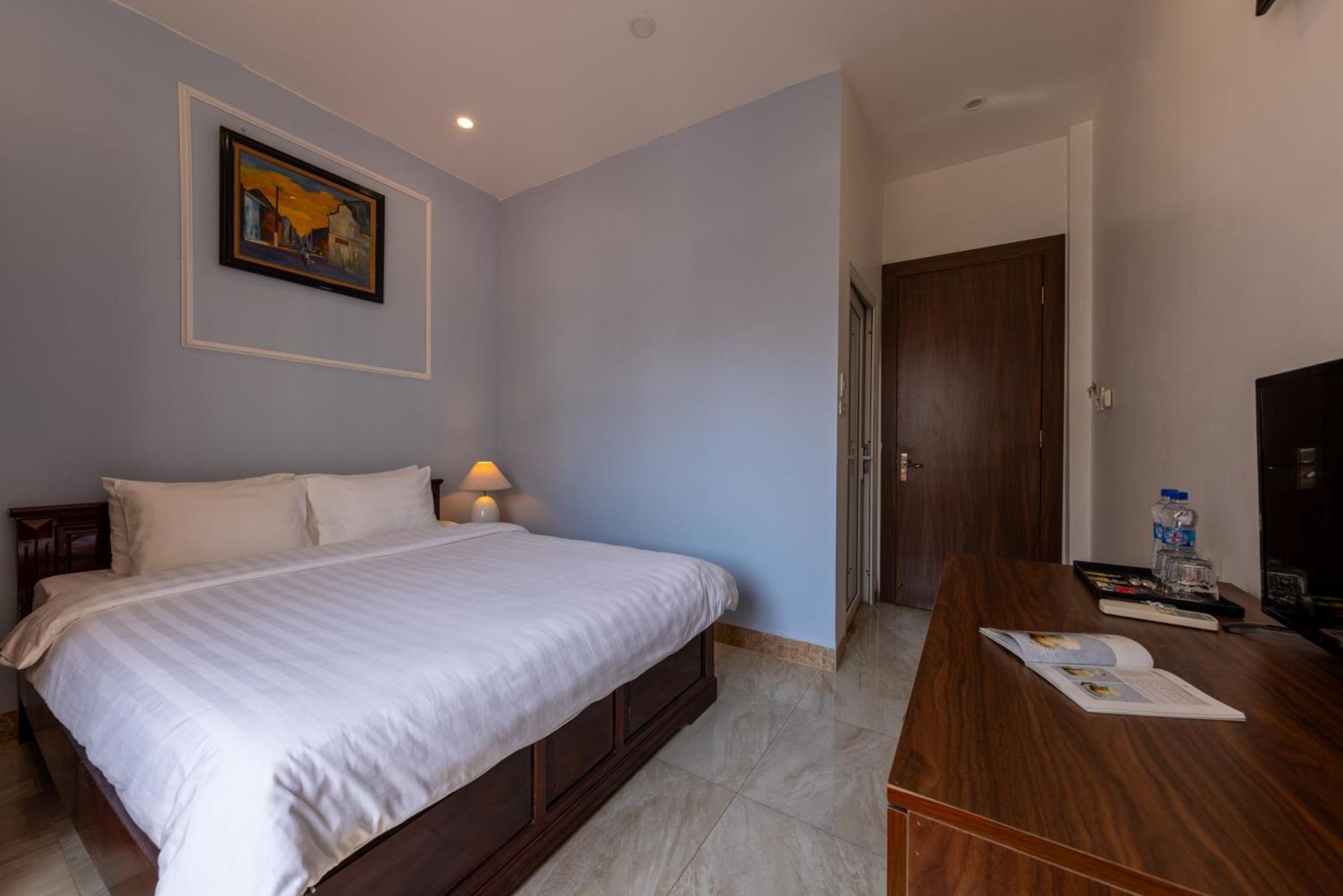 Hanoi Capital House & Travel Buitenkant foto